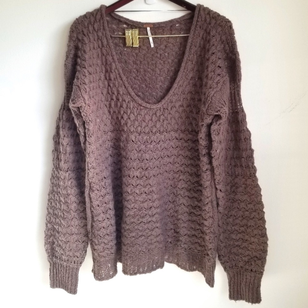 Free People sexy v-neck sweater - Picture 2 of 4
